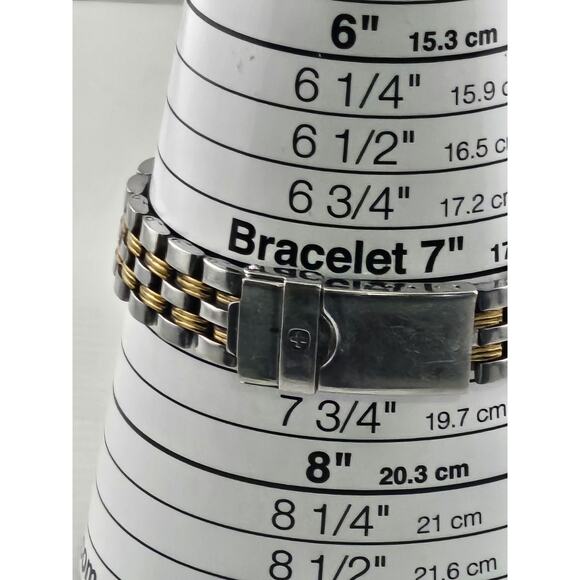 Swiss Military Vintage ’90s Ladies Day Date Quartz Watch New Battery Runs Great - Picture 8 of 11